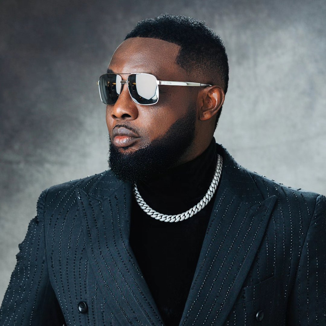 aycomedian